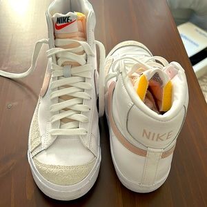 Nike Blazers High Top